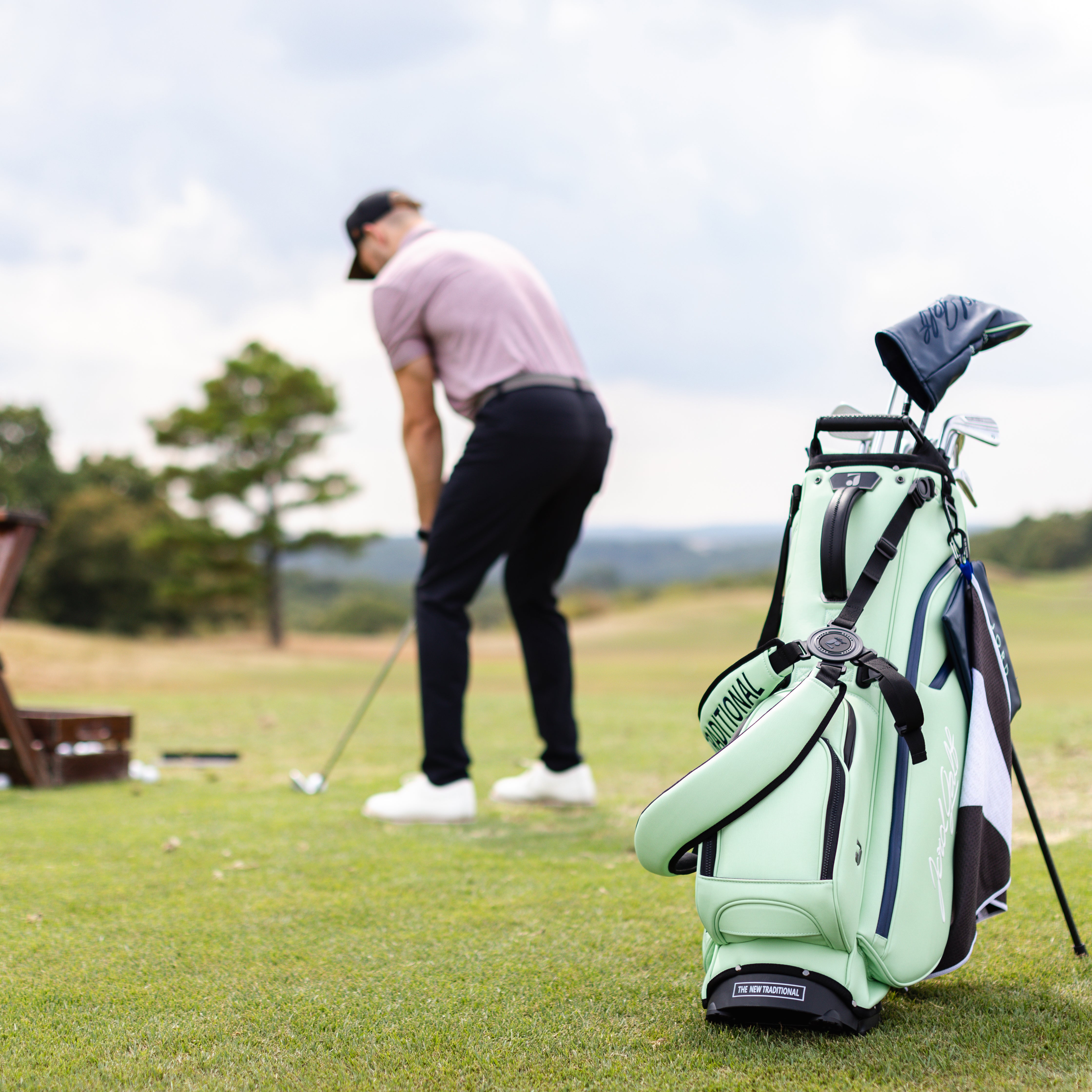 Fairway Golf Bag - Apple Leather